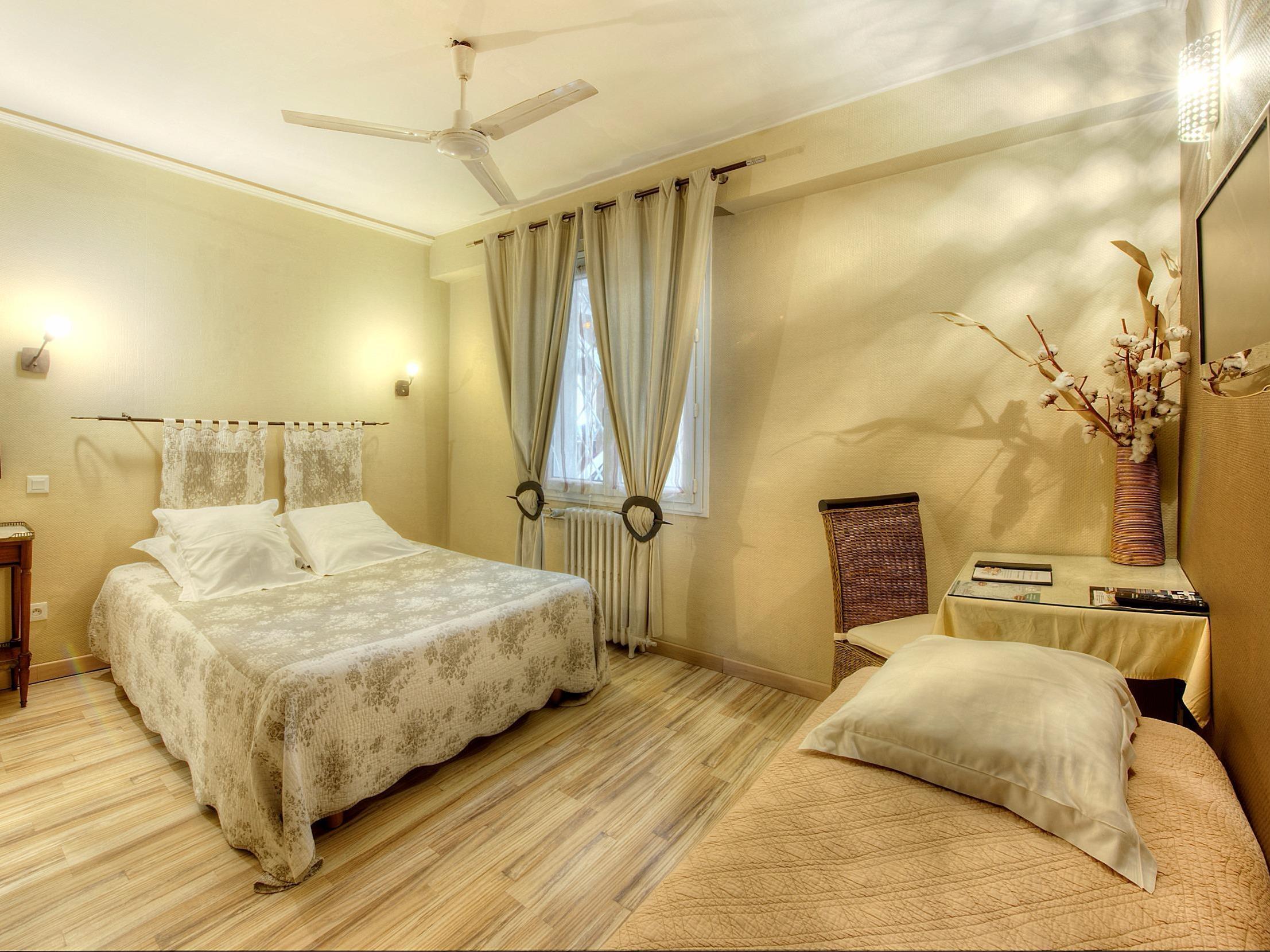Logis Le Printemps Hotel Restaurant - Montélimar Kültér fotó