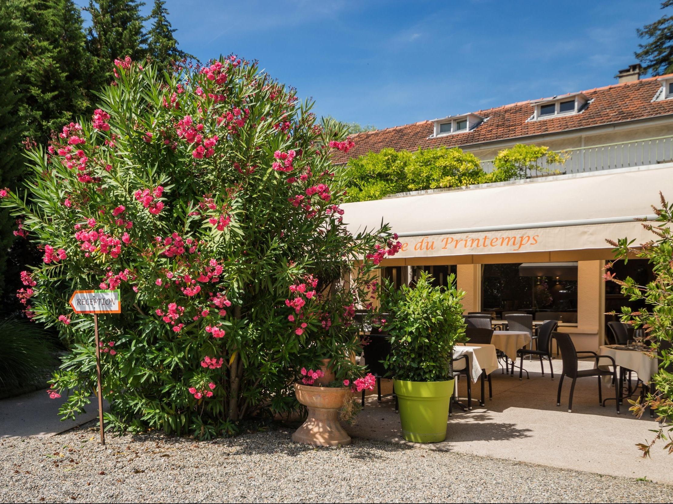 Logis Le Printemps Hotel Restaurant - Montélimar Kültér fotó